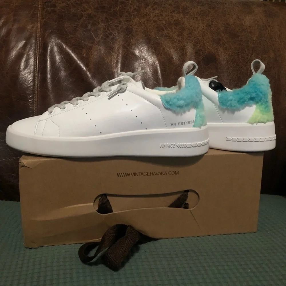 VINTAGE HAVANA Destiny Tie Dye Faux Fur Detail Sneaker Size 8